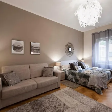 Vomero Grandi Residenze Lägenhet *