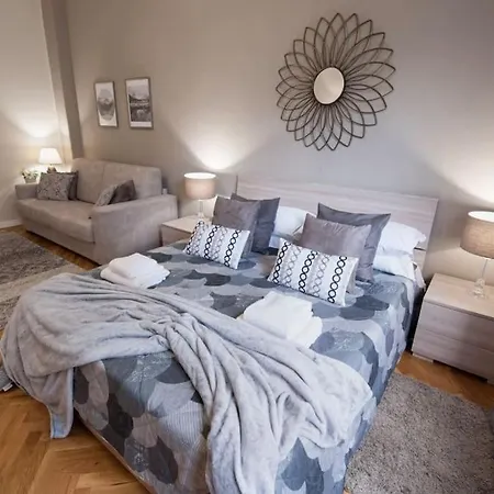 Lägenhet Vomero Grandi Residenze Neapel