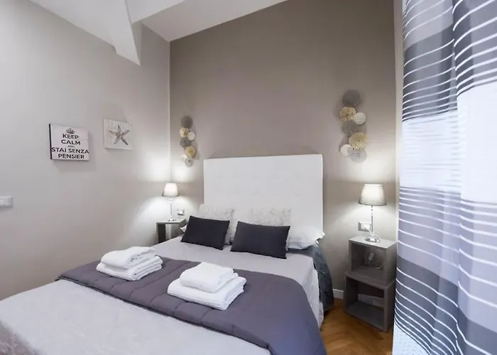 Vomero Grandi Residenze 公寓 *